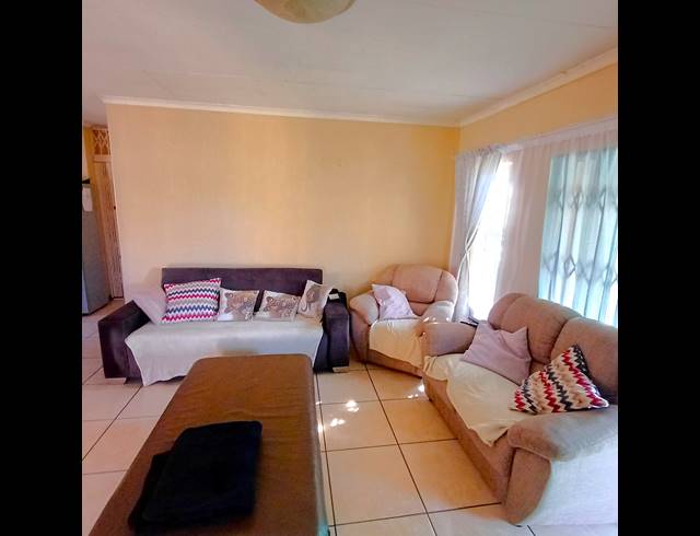 3 BEDROOM TOWNHOUSE FOR SALE IN RIVERSDALE